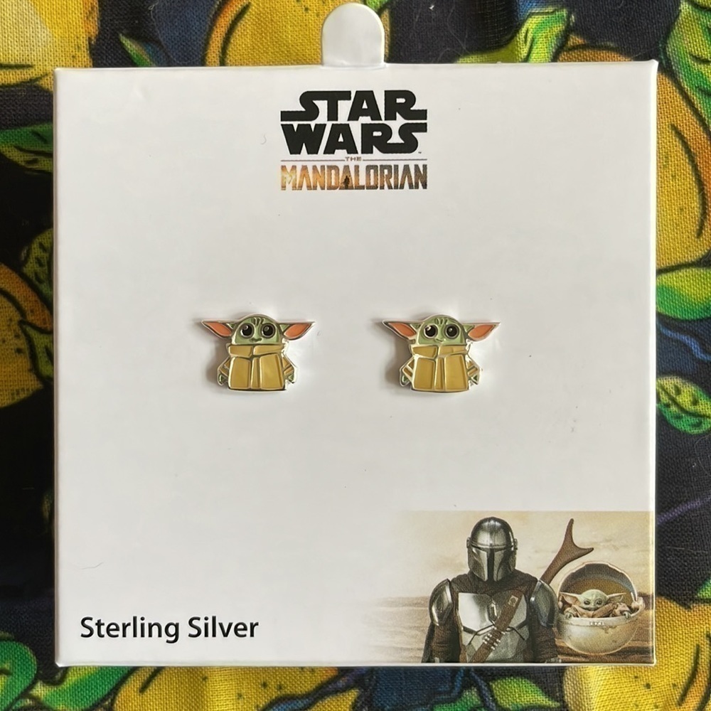 Brand New Disney Star Wars Mandalorian Grogu Baby Yoda Sterling Silver Earrings